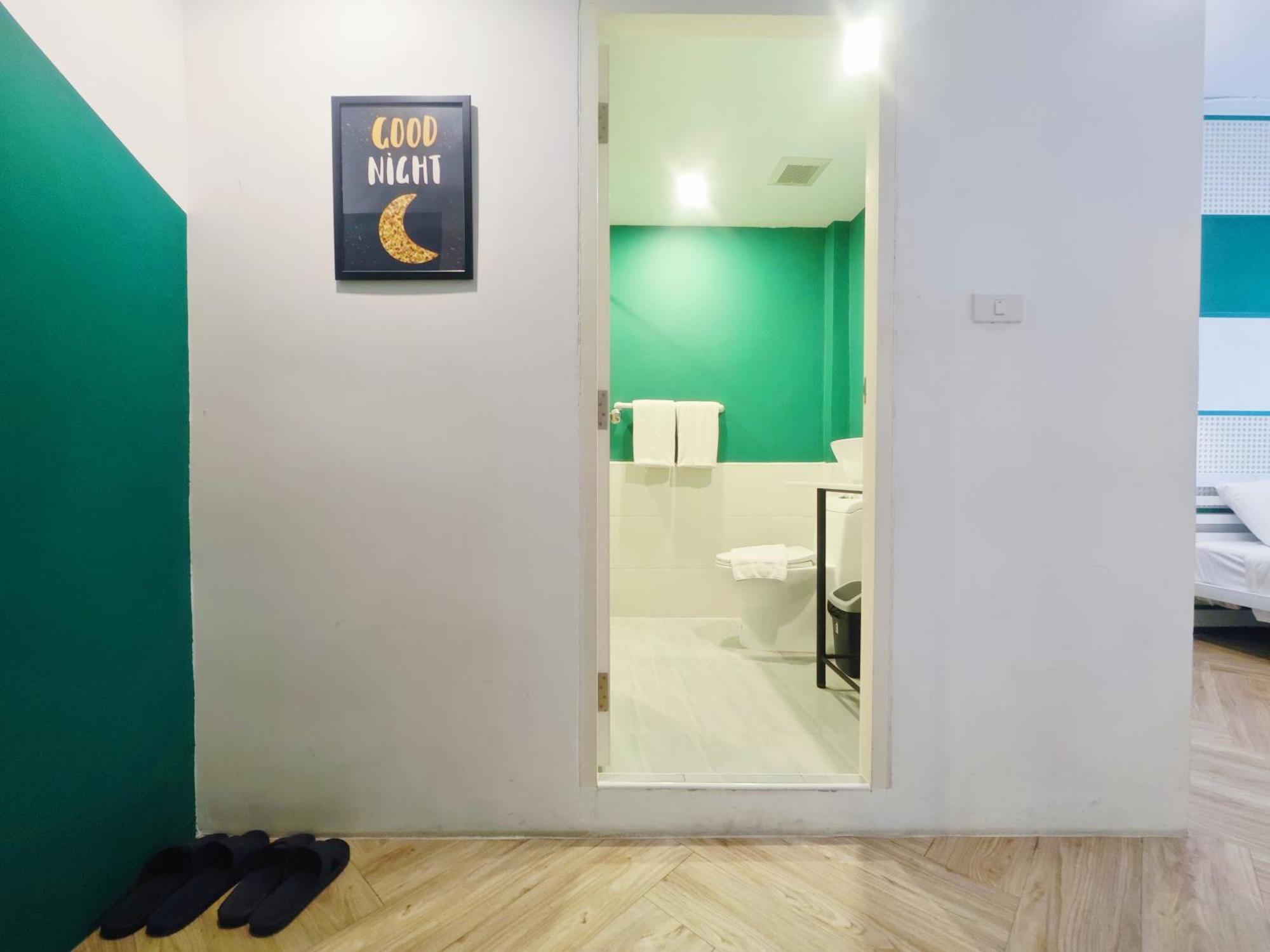 Ostay Asoke Bangkok Makkasan Экстерьер фото